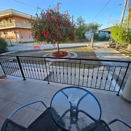 Casa de Férias House With Yard